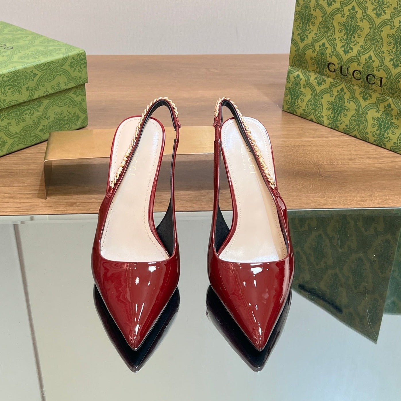 GUCCI SIGNORIA SLINGBACK PUMP BLOOD LAMBSKIN
