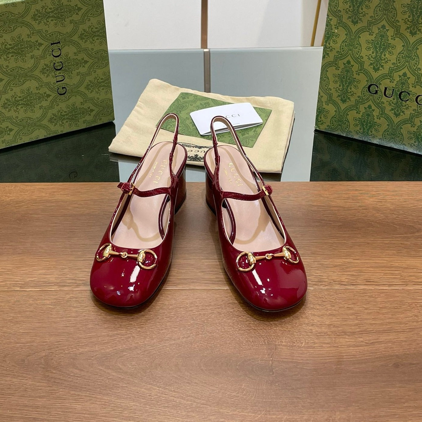 GUCCI HORSEBIT PUMP SCARLET LAMBSKIN
