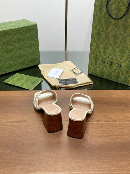 GUCCI SIGNORIA SLIDE SANDAL WHITE DENIM