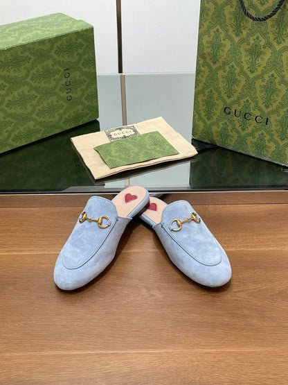 GUCCI HORSEBIT MULE IN LIGHT BLUE SUEDE WITH GOLD HARDWARE