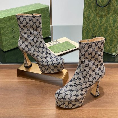 GUCCI SHORT BOOTS 11.5 CM IN BLACK MIX BEIGE MONOGRAM JACQUARD FABRIC