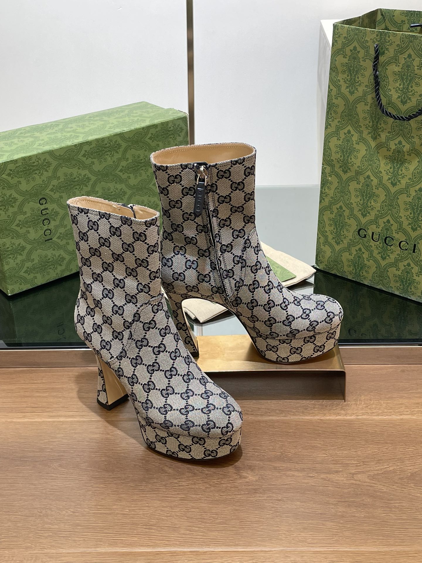 GUCCI SHORT BOOTS 11.5 CM IN BLACK MIX BEIGE MONOGRAM JACQUARD FABRIC