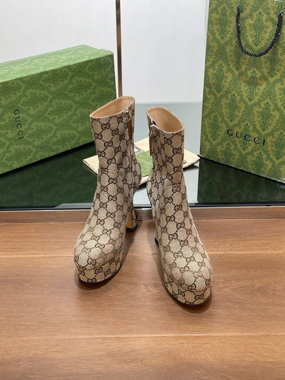 GUCCI SHORT BOOTS 11.5 CM IN CAMEL BROWN MONOGRAM JACQUARD FABRIC