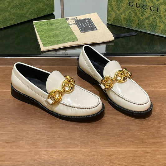 GUCCI LOAFER SHOES IN WHITE CALFSKIN WITH GOLD HARDWARE