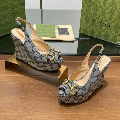 GUCCI WEDGE PLATFORM IN STEEL GREY MONOGRAM JACQUARD FABRIC
