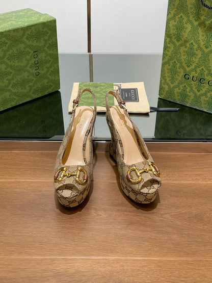 GUCCI WEDGE PLATFORM IN CAMEL BROWN MONOGRAM JACQUARD FABRIC