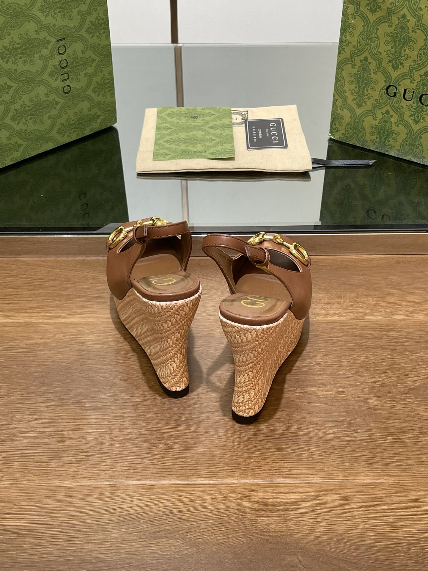 GUCCI WEDGE PLATFORM IN CHOCOLATE BROWN CALFSKIN WITH GOLD HARDWARE