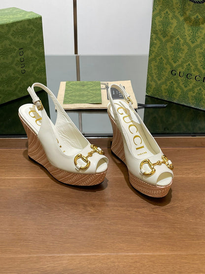 GUCCI WEDGE PLATFORM IN WHITE CALFSKIN WITH GOLD HARDWARE