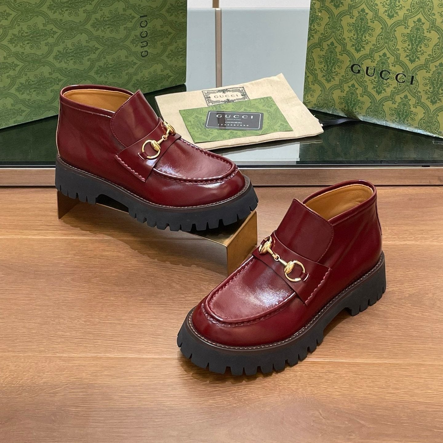 GUCCI HORSEBIT ANKLE BOOTS 4.5CM IN BURGUNDY RED CALFSKIN