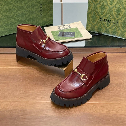 GUCCI HORSEBIT ANKLE BOOTS 4.5CM IN BURGUNDY RED CALFSKIN