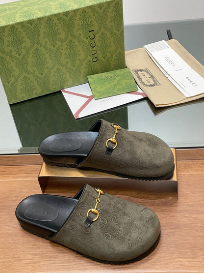 GUCCI HORSEBIT MULE IN KHAKI GREEN EMBOSSED SUEDE AND SHEEPSKIN LINING