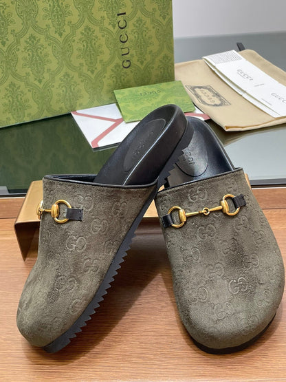 GUCCI HORSEBIT MULE IN KHAKI GREEN EMBOSSED SUEDE AND SHEEPSKIN LINING