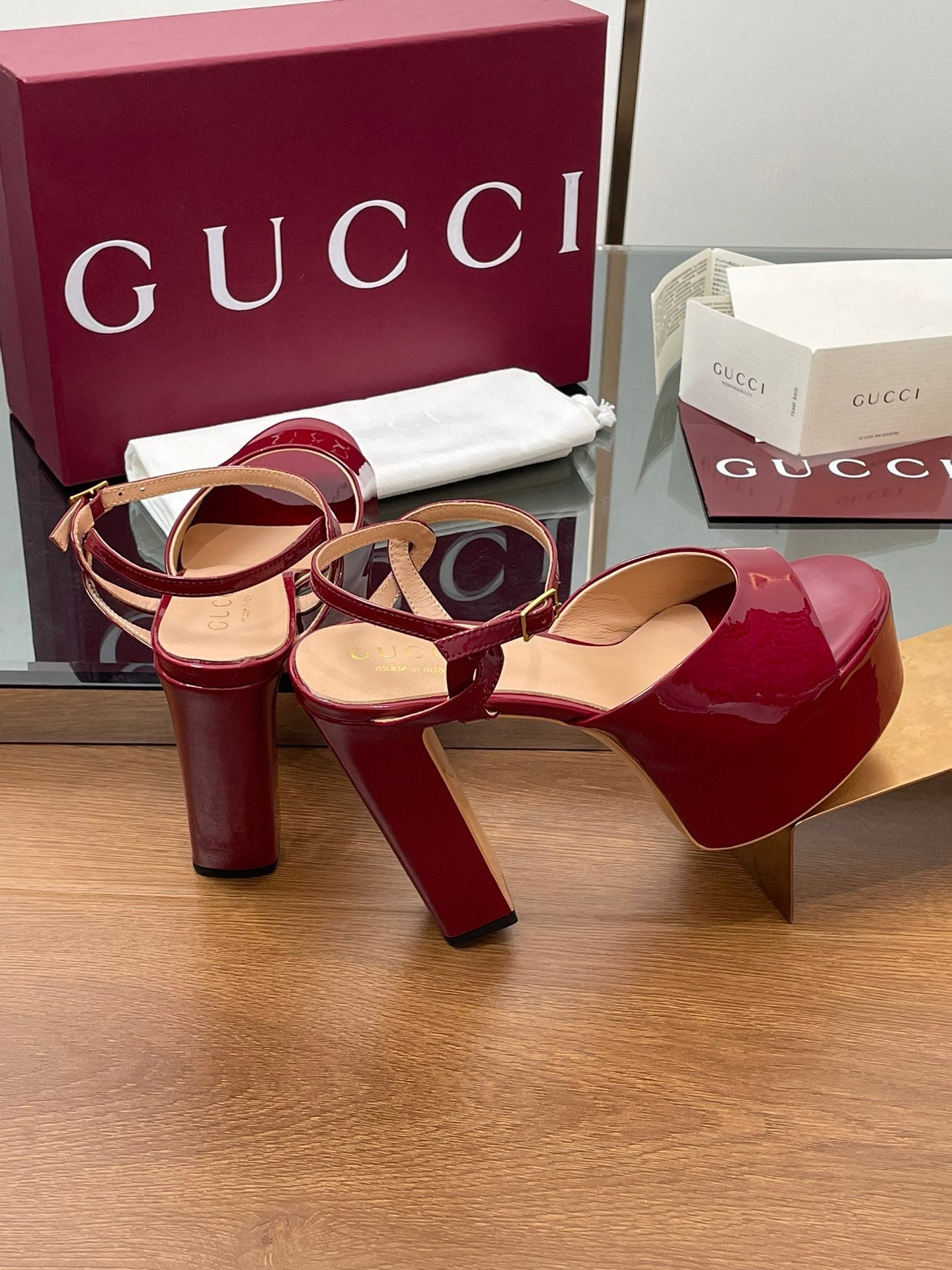 GUCCI HIGH HEEL SANDALS 13 CM IN RED LAMBSKIN