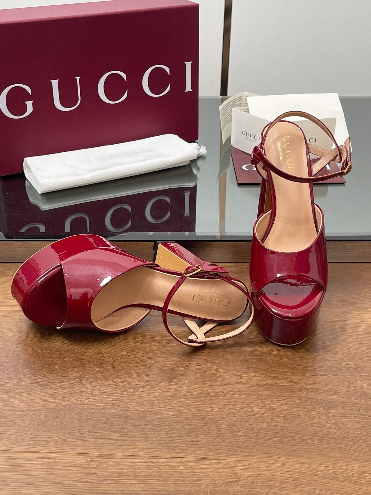 GUCCI HIGH HEEL SANDALS 13 CM IN RED LAMBSKIN