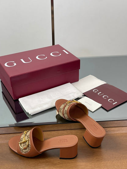 GUCCI HIGH HEEL MULE 5.5 CM IN BROWN CALFSKIN MIX FABRIC AND GOLD HARDWARE