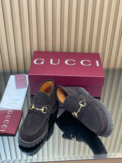 GUCCI HORSEBIT LOAFERS IN DARK PURPLE SUEDE