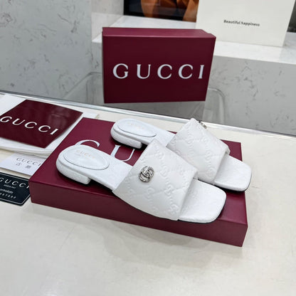 GUCCI CASUAL SLIPPERS IN WHITE CALFSKIN LOGO EMBOSSING
