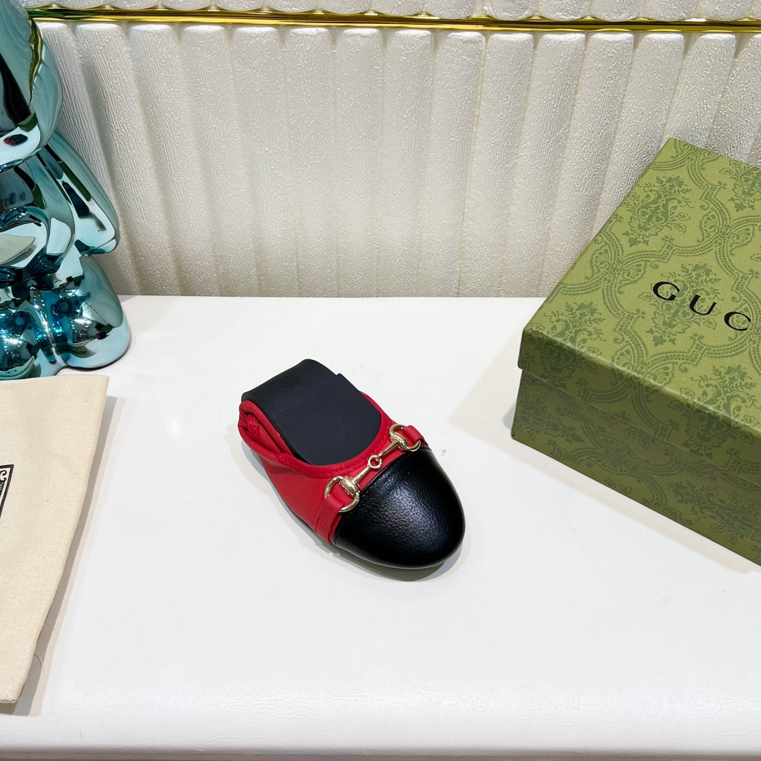 GUCCI BALLET SUPER SLIM BUCKLE BLACK AND CRIMSON LAMBSKIN