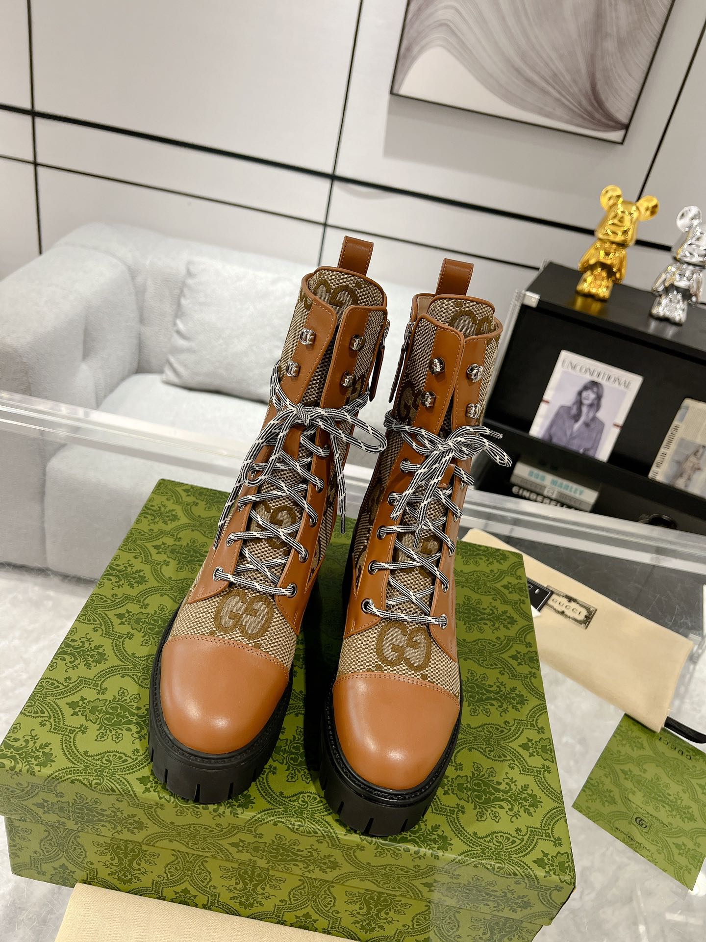 GUCCI LACE-UP SHORT BOOTS IN CINNAMON BROWN CANVAS MIX CALFSKIN