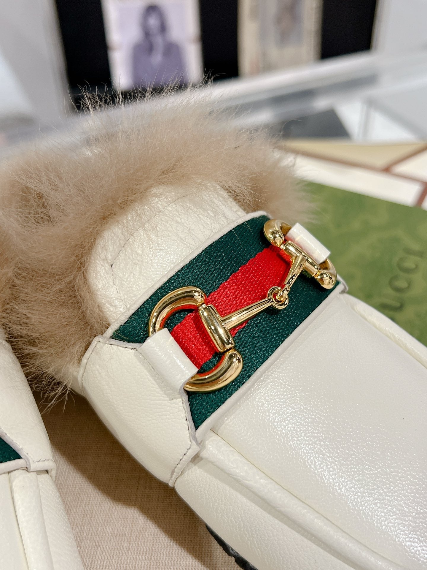 GUCCI HORSEBIT MULE WITH WEB IN WHITE CALFSKIN MIX MINK FUR