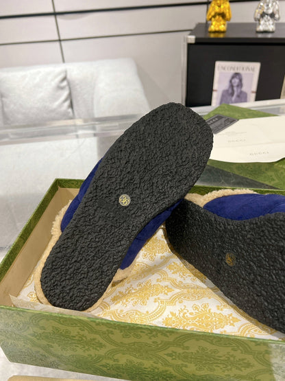 GUCCI HORSEBIT MULE IN ROYAL BLUE SUEDE AND FLEECE LINING