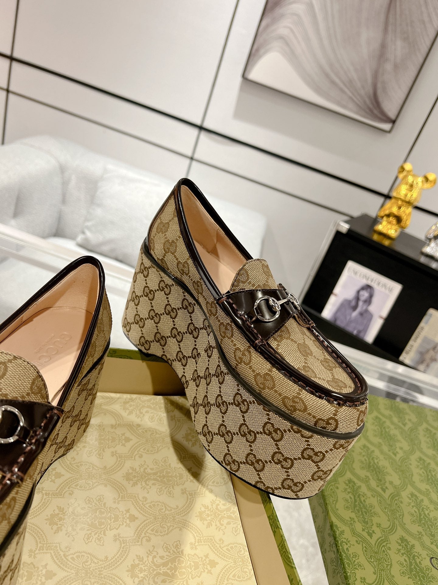 GUCCI HORSEBIT PLATFORM LOAFER LIGHT BROWN CALFSKIN