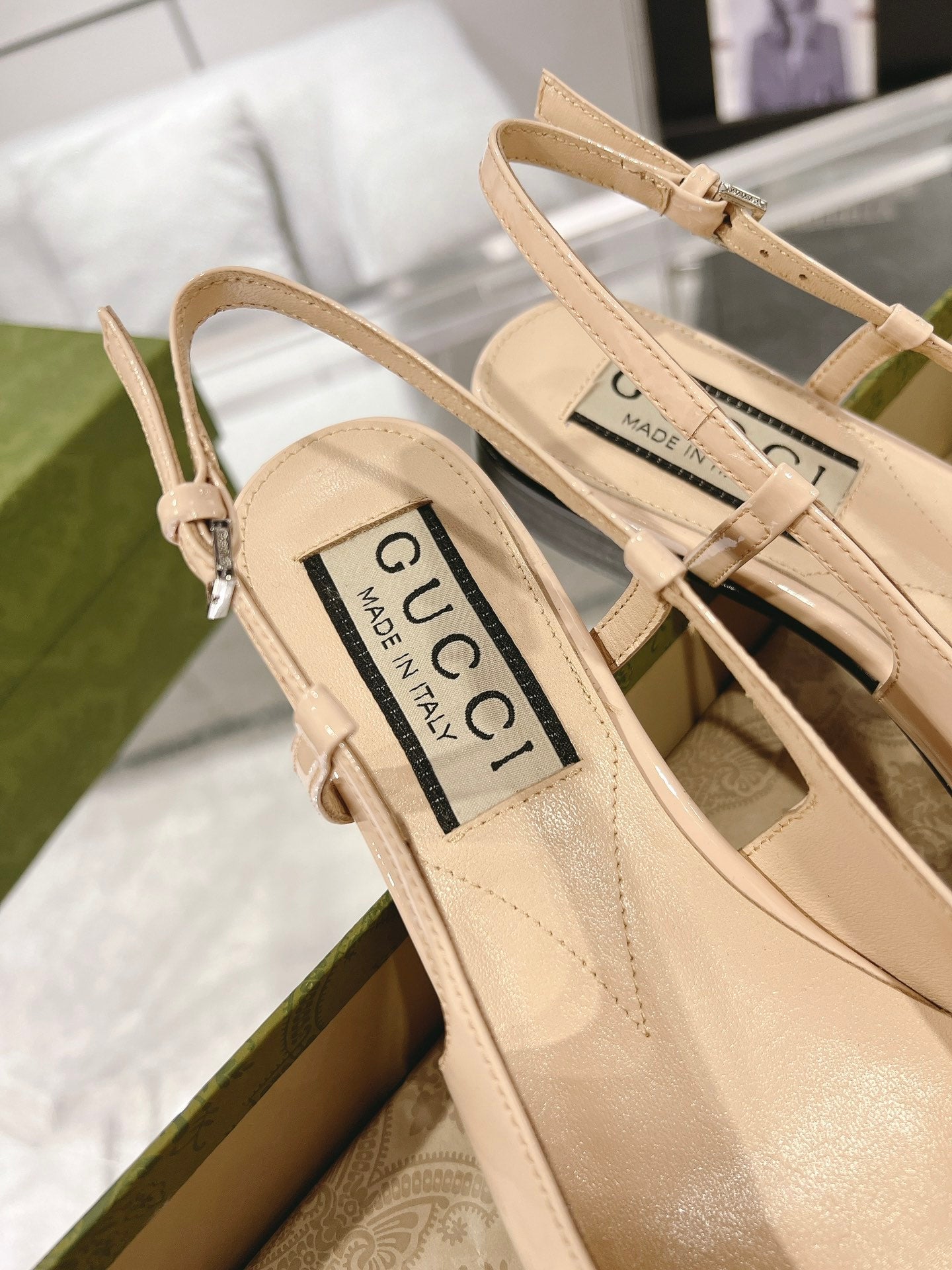 GUCCI CRYSTALS SLINGBACK BALLET CREAM CALFSKIN