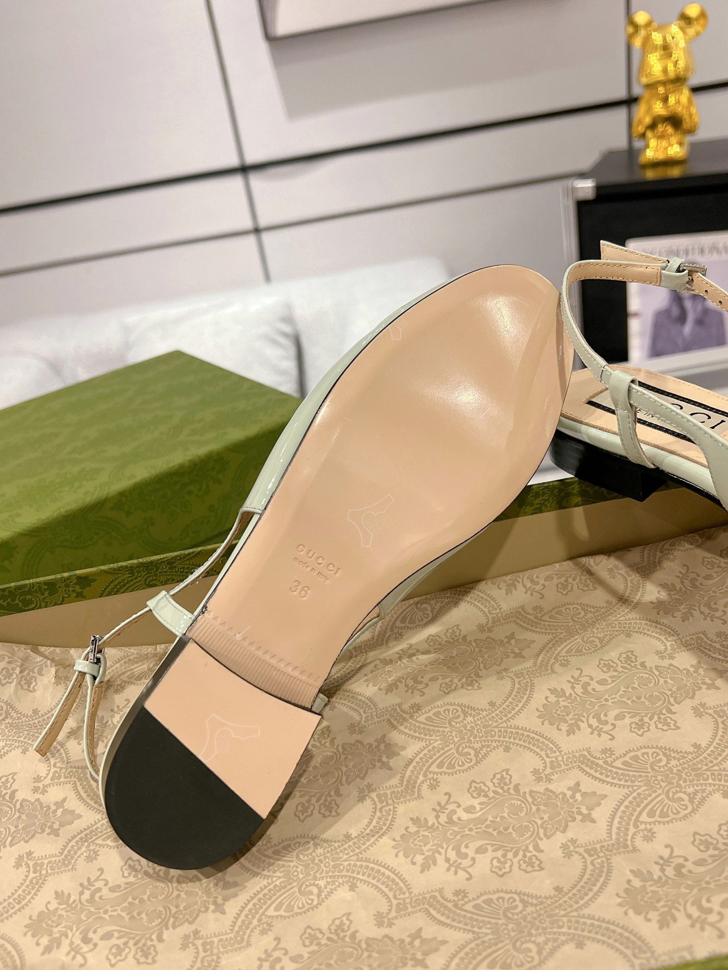 GUCCI METALIC SLINGBACK FLATS IN PISTACHIO GREEN CALFSKIN