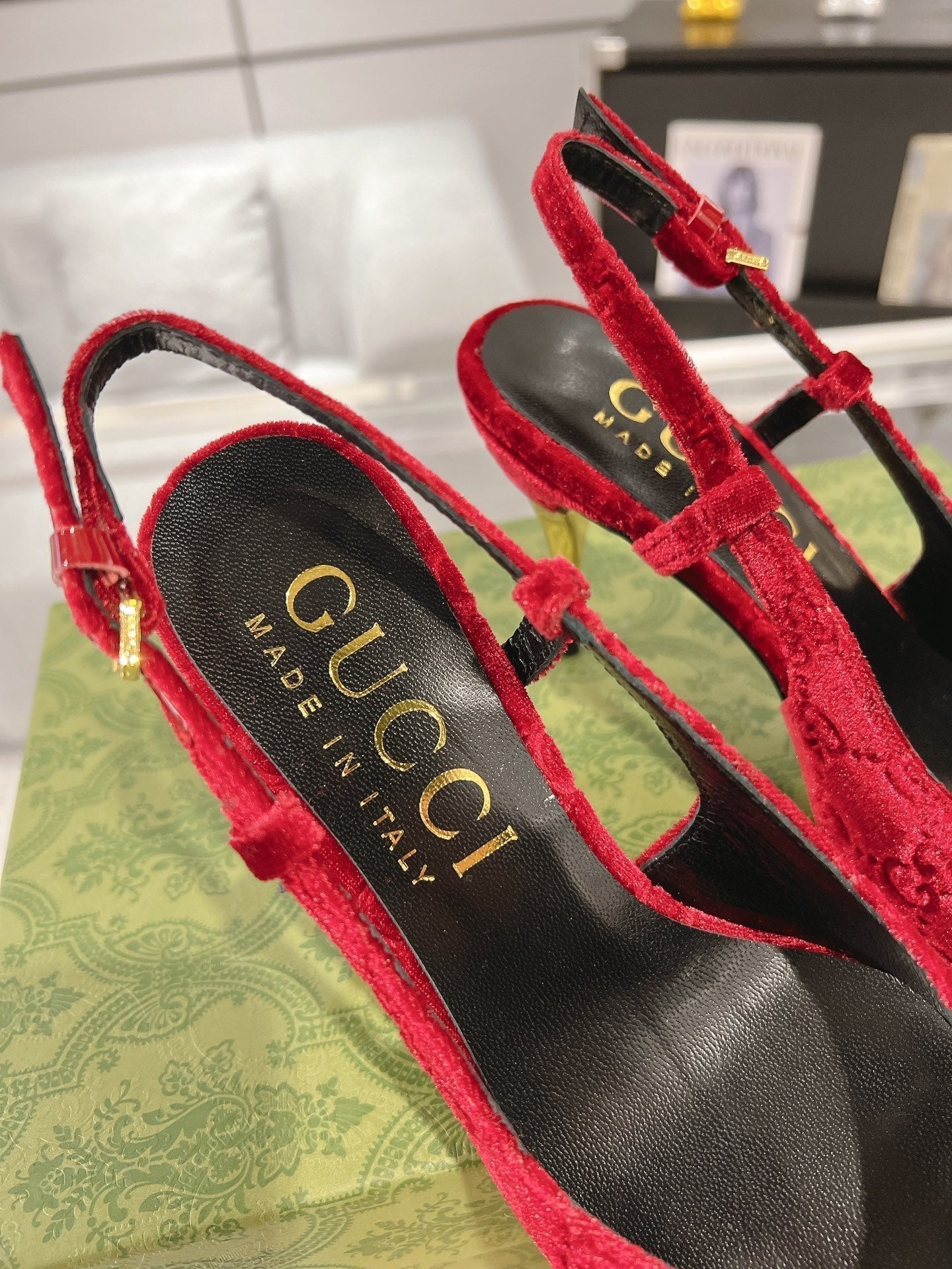 GUCCI SLINGBACK HIGH HEEL PUMP CHERRY VELVET