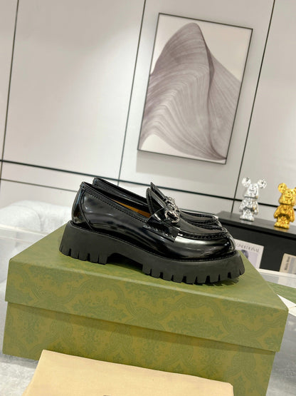 GUCCI LOAFER WITH HORSEBIT GLOSSY BLACK CALFSKIN