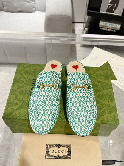 GUCCI MEN'S MULE WITH HORSEBIT IN MINT GREEN MONOGRAM JACQUARD FABRIC