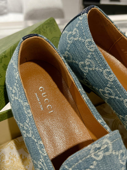 GUCCI MEN'S LOAFER WITH HORSEBIT IN SAPHIRE BLUE MONOGRAM JACQUARD FABRIC