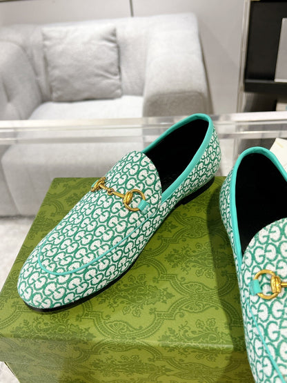 GUCCI MEN'S LOAFER WITH HORSEBIT IN MINT GREEN MONOGRAM JACQUARD FABRIC