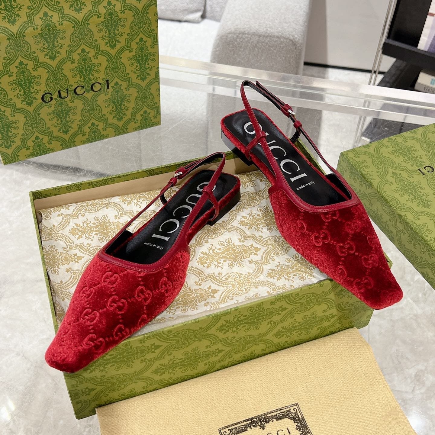 GUCCI SLINGBACK FLATS IN CHERRY RED VELVET