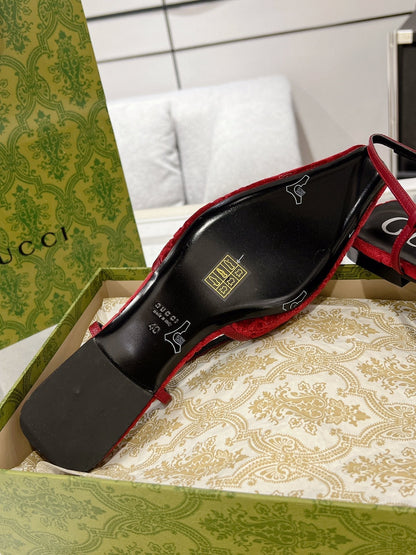 GUCCI SLINGBACK FLATS IN CHERRY RED VELVET