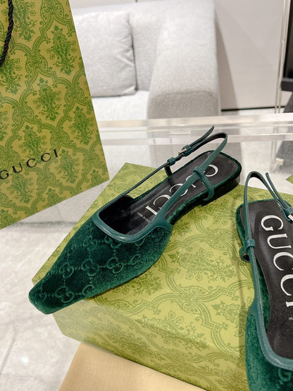 GUCCI SLINGBACK FLATS IN GREEN FOREST VELVET