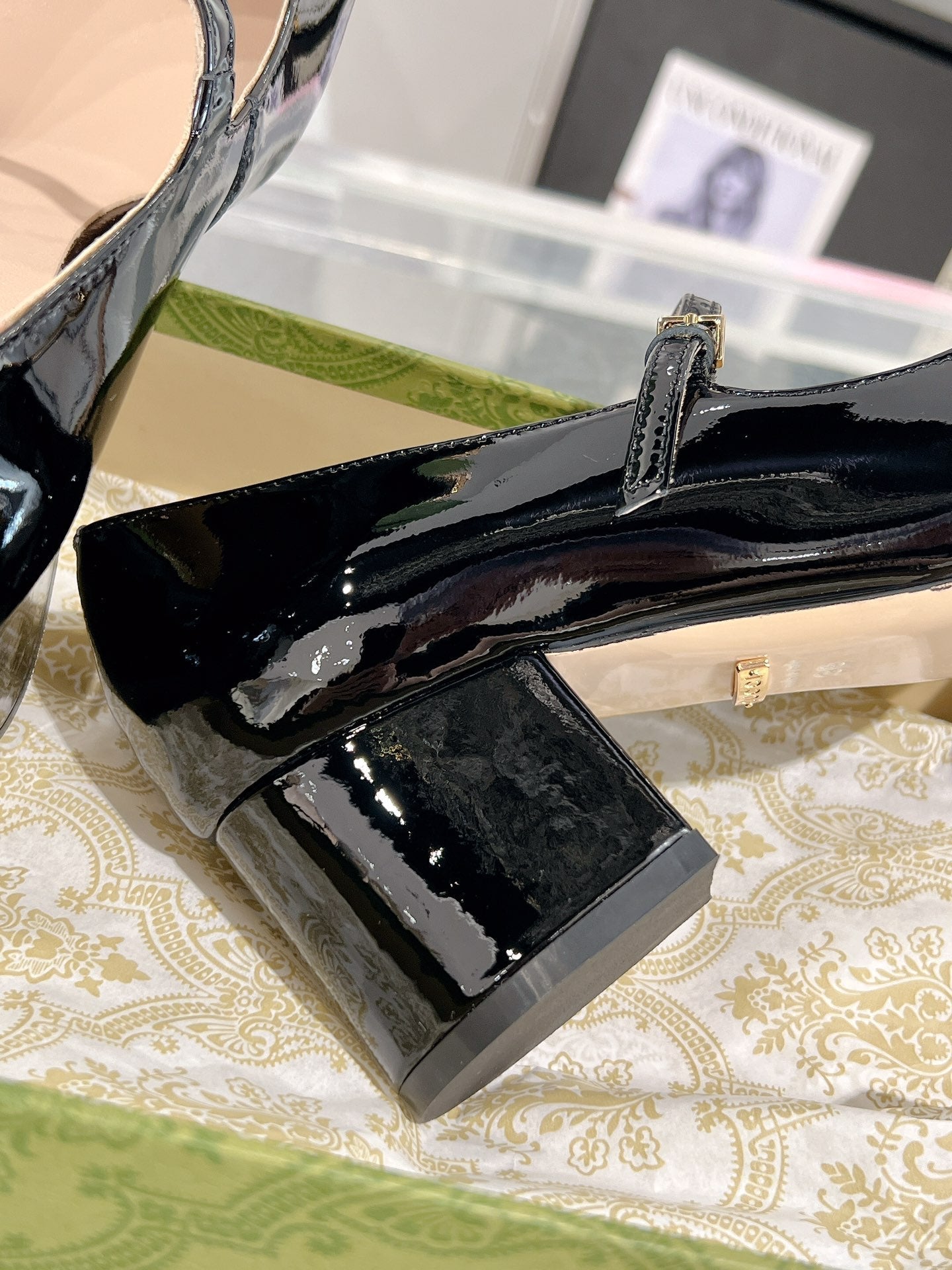 GUCCI HORSEBIT MARY JANE HEEL IN BLACK CALFSKIN GOLD HARDWARE