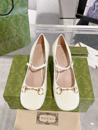 GUCCI HORSEBIT MARY JANE HEEL IN WHITE CALFSKIN GOLD HARDWARE