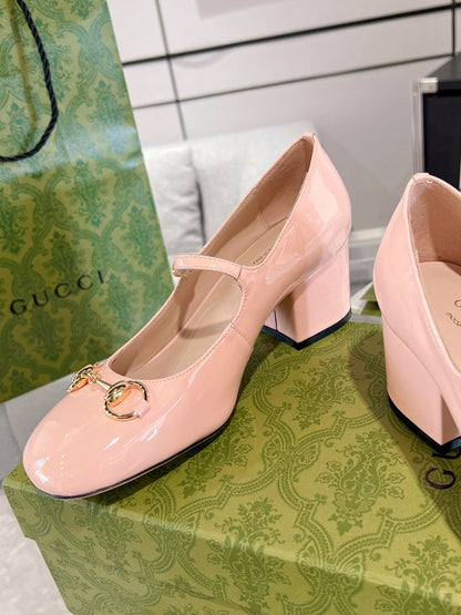 GUCCI HORSEBIT MARY JANE HEEL IN LIGHT PINK CALFSKIN GOLD HARDWARE