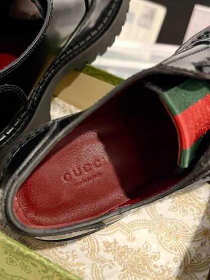 GUCCI LACE-UP LOAFER WITH WEB IN BLACK SHINY LEATHER