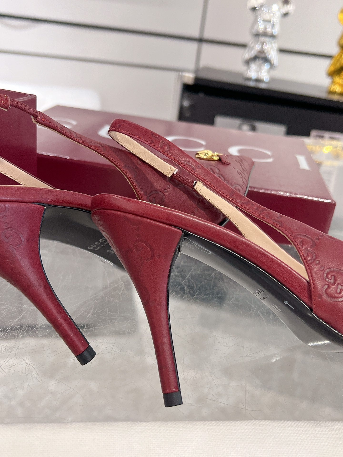 GUCCI HIGH SLINGBACK 10.5 CM IN WINE RED GLOSSY EMBOSSED SUEDE AND SHEEPSKIN LINING