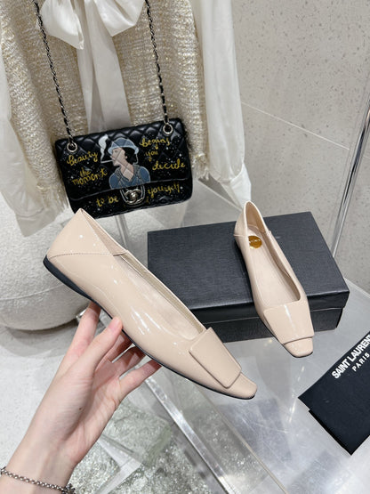 LOUIS VUITTON BALLERINA FLATS IN BEIGE CREAM PATENT CALFSKIN