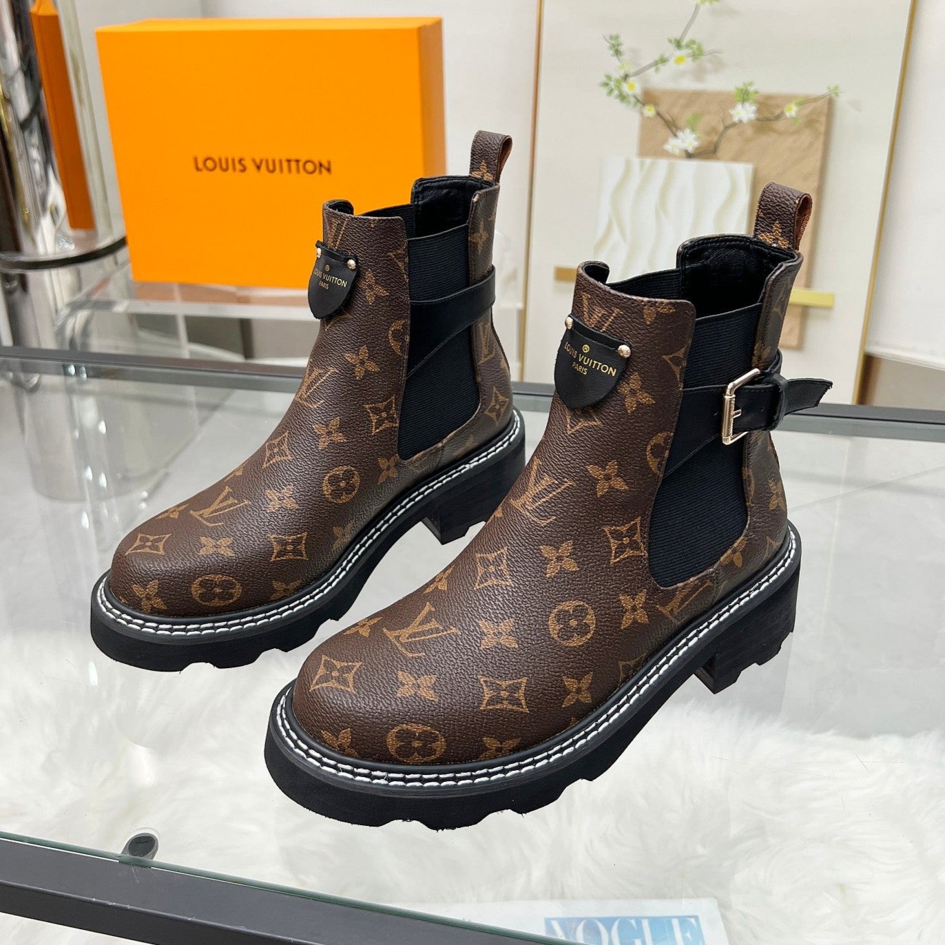 LOUIS VUITTON LV WOMEN'S SHORT BOOTS IN CHOCOLATE BROWN MONOGRAM CALFSKIN