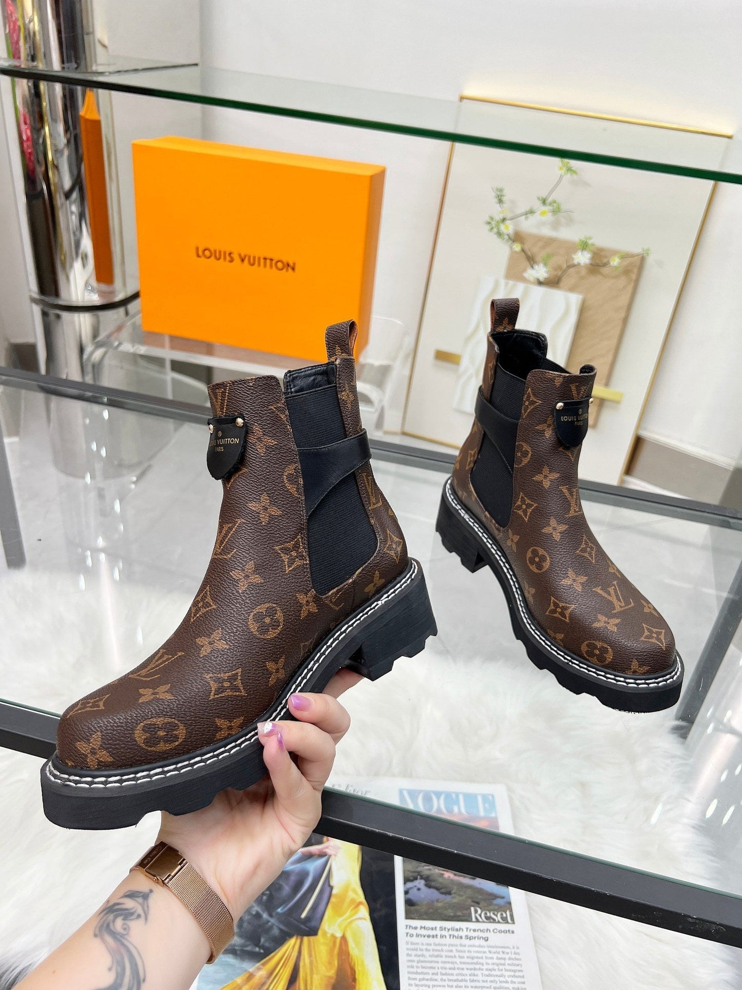 LOUIS VUITTON LV WOMEN'S SHORT BOOTS IN CHOCOLATE BROWN MONOGRAM CALFSKIN