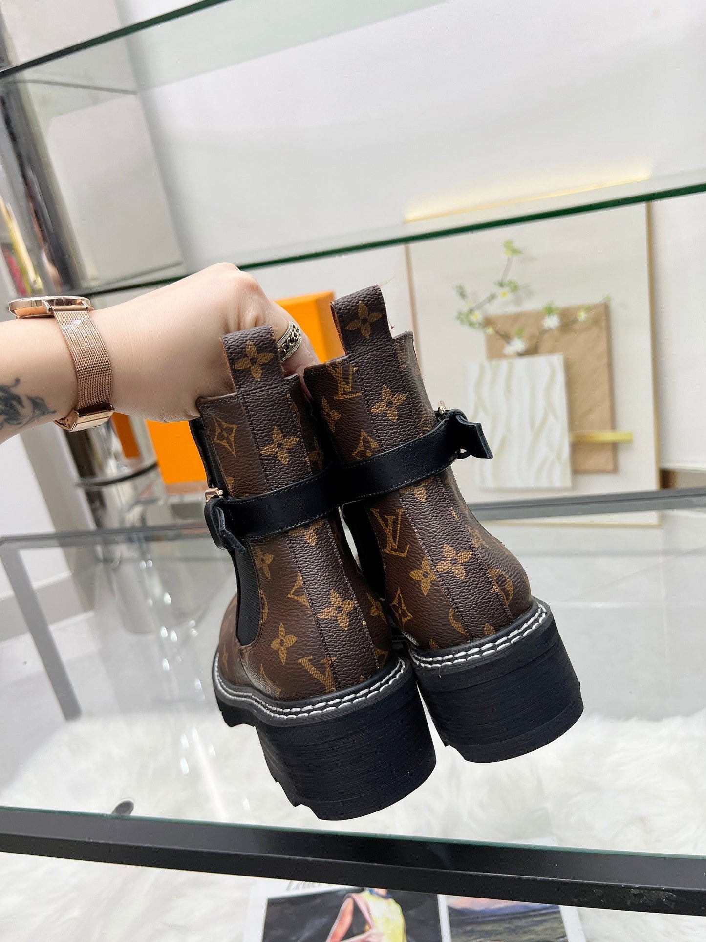 LOUIS VUITTON LV WOMEN'S SHORT BOOTS IN CHOCOLATE BROWN MONOGRAM CALFSKIN