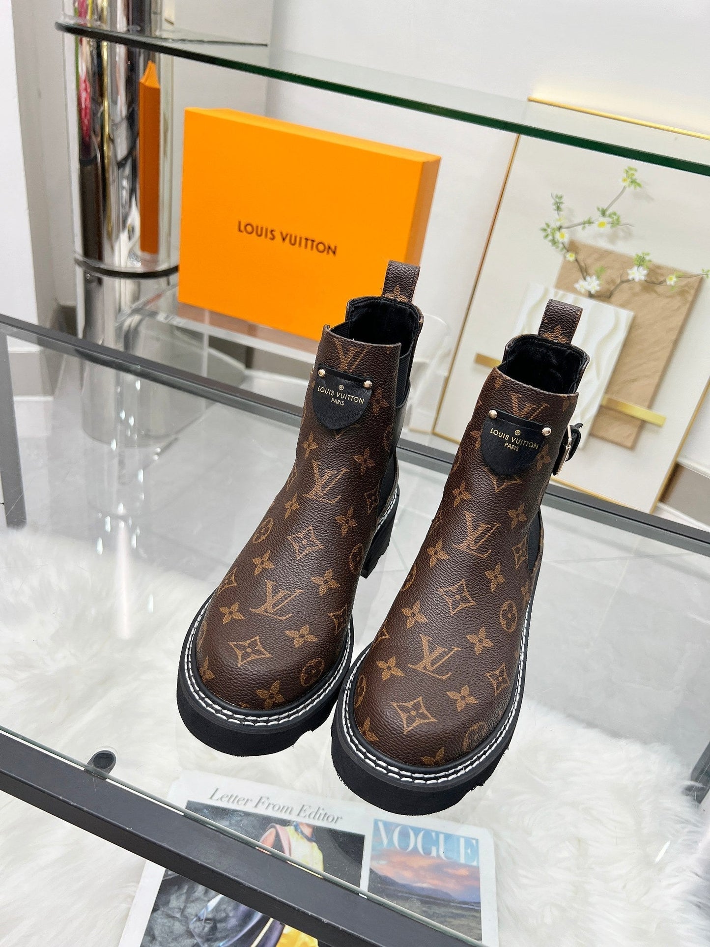 LOUIS VUITTON LV WOMEN'S SHORT BOOTS IN CHOCOLATE BROWN MONOGRAM CALFSKIN