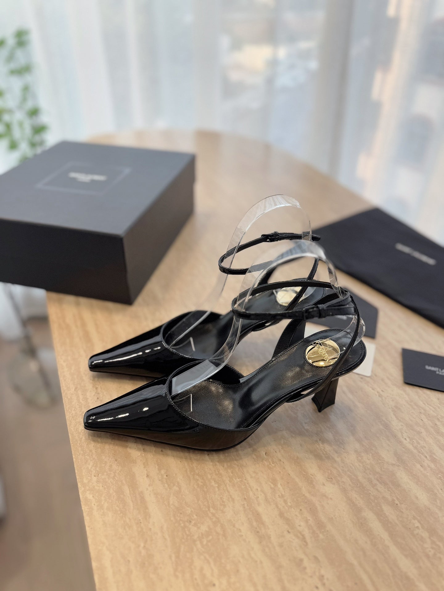 LOUIS VUITTON HIGH SLINGBACK 75 MM IN BLACK PATENT CALFSKIN