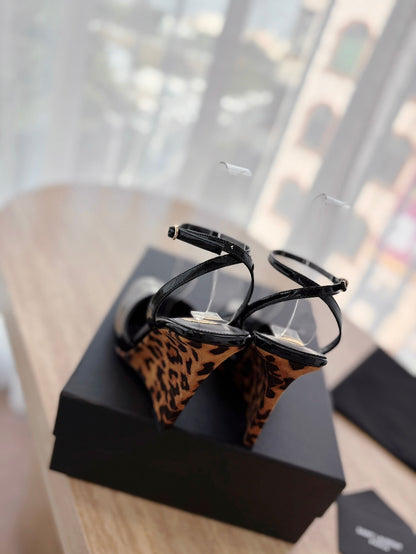 LOUIS VUITTON LA SCANDALE HIGH 10 CM WEDGE SANDALS IN BLACK PATENT LEATHER