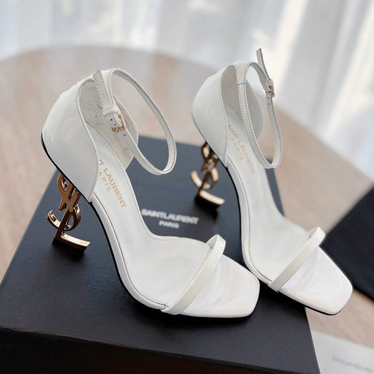 LOUIS VUITTON CLASSIC HIGH HEELS 10 CM IN WHITE PATENT CALFSKIN