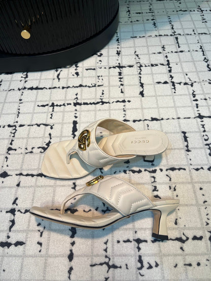 GUCCI THONG SANDALS 55 WHITE CALKSKIN
